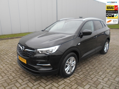 OPEL GRANDLAND X 1.2 Turbo Business +