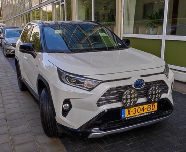 Toyota RAV 4 2.5 Hybrid AWD Dyn. Bi-Tone, stuur & stoel verwarmiing