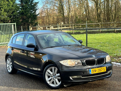 BMW 1-serie 116i Introduction /Airco/Stoelverwarming/