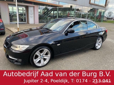 BMW 3-serie Cabrio 320i High Executive Automaat Trekhaak afneembaar , Nette NL auto , Stoel verwarming , goed onderhouden , in perfecte staat , Lage km stand