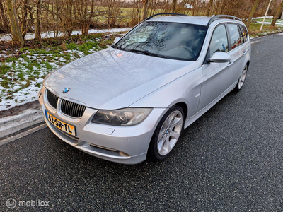 BMW 3-serie Touring 330d Dynamic Executive