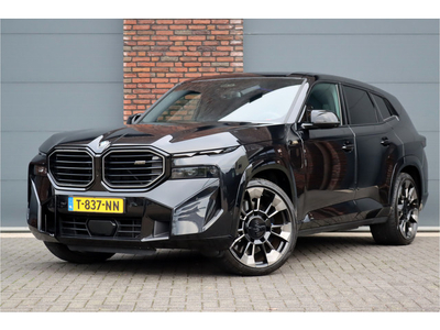 BMW XM 4.4 V8 PHEV 29 kWh Aut8, 653 PK, Bowers & Wilkins, Adaptive Cruise Control, Exclusive Leder, Trekhaak, Surround Camera, Trekhaak, Head-up Display, Massage, Ventilatie, Stuurwielverwarming, Soft-Close, Active Guard, Etc.