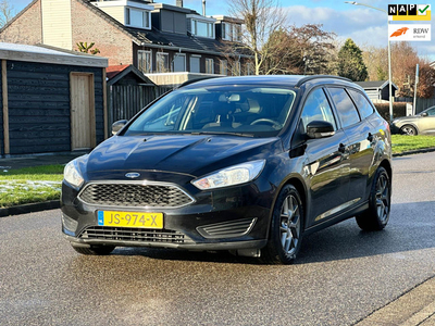 Ford Focus Wagon 1.0 Titanium Edition Stoelverwarming*Airco*LM velgen*Parkeersensoren*Dealer onderhouden*