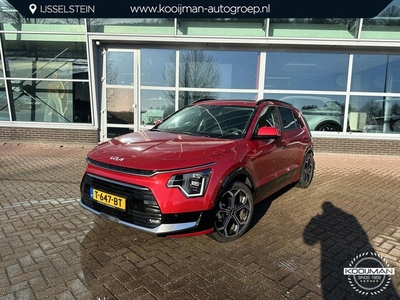 Kia Niro 1.6 GDi Hybrid ExecutiveLine Runway Red Direct