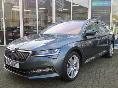 Škoda Superb Combi 1.4 TSI iV Business Edition Plus /