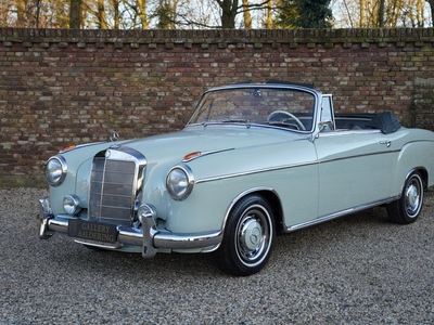 Mercedes-Benz 200-serie 220 S Convertible ,Top quality restored example! Color Weiss-Grün (DB112) and newly upholstered with dark green leather, Gorgeous color combination!, One of 2178 examples produced between 1956 and 1959