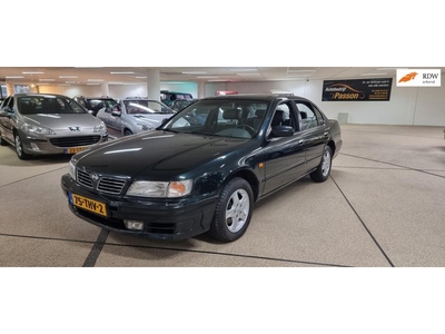 Nissan Maxima QX 2.0 V6 SE 133.000dkm!! Zeer netjes.