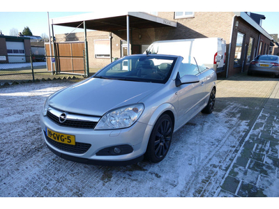 Opel Astra TwinTop 1.8 Temptation NAP