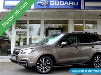 Subaru Forester 2.0 CVT Premium * Trekhaak * Navigatie * Panoramadak