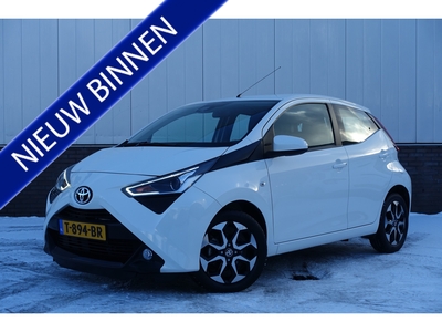 TOYOTA AYGO 1.0 VVT-i x-play limited Tweede paasdag geopend van 11 tot 16.00uur!