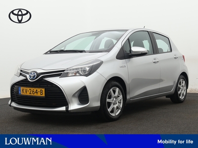 TOYOTA YARIS 1.5 Hybrid Aspiration | Trekhaak | Climate Control | Lichtmetalen velgen |