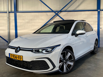 Volkswagen Golf 1.4 eHybrid GTE PANO|HEADUP|IQ|KEYLESS|NIEUWSTAAT