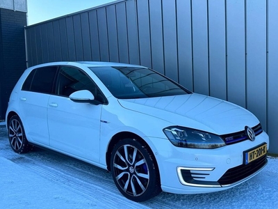 Volkswagen Golf 1.4 TSI GTE AUTOMAAT NAVI LED CARPLAY