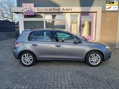 Volkswagen Golf Benzine