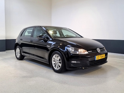 Volkswagen Golf Benzine