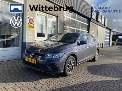 VOLKSWAGEN POLO 1.0 TSI Life / FABRIEKS GARANTIE T/M 1-2027/ PARK. SENSOREN/ APP CONNECT/ ADAPT. CRUISE/ DIGITAL DASHBOARD/ NAVI/ AIRCO/ DAB/ 15