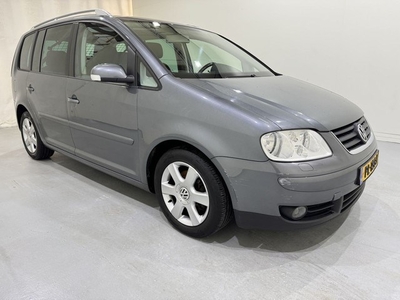 Volkswagen Touran 1.6 FSI Highline Clima (bj 2004)