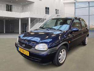 Opel Corsa 1.4i-16V CDX/AUTOMAAT