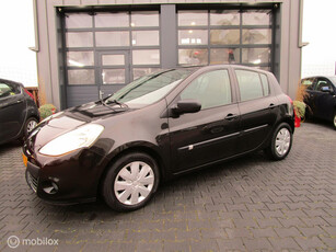 Renault Clio 1.2 Special Line 92dkm! 5drs Airco Navigatie Org NL