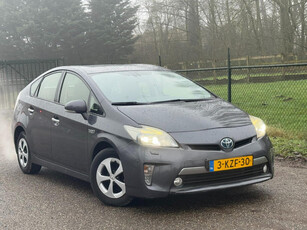 Toyota Prius 1.8 Plug-in Executive Business /Xenon/Navi/Camera/Stoelverwarming/