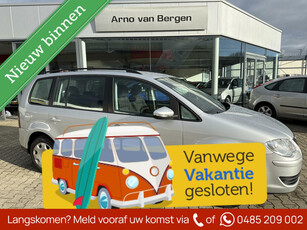 Volkswagen Touran 1.4 TSI Comfortline AUTOMAAT, navigatie, climatronic, cruisecontrol, pdc, trekhaak, afkomstig van 2e eigenaar !