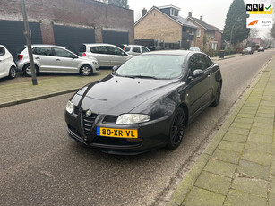 Alfa Romeo GT 2.0 JTS Imola VOLL EXTRA’S APPLE CARPLAY,LEDEREN BEKLEDING,MET APK!