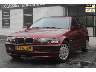 BMW 3-serie 318i | Airco | Elec ramen | Cruise control | Trekhaak | Angel Eyes