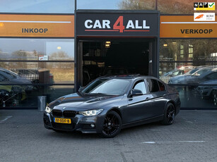 BMW 3-serie 320i High Executive DAKJE/H&K/LEDER/CAMERA/VOL OPTIE/APK 30-11-2025