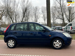 Ford Fiesta 1.4-16V Trend AIRCO!APK!5DEURS!KOOPJE!