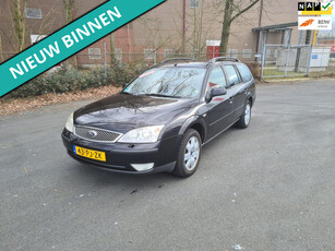 Ford Mondeo Wagon 1.8-16V Futura ZO INGERUILD DUS ZO WEG PRIJSJE