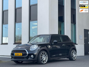 Mini Mini 1.5 Cooper Business sport,navigatie, 66000 km,Nederlandse auto met nationale auto pas