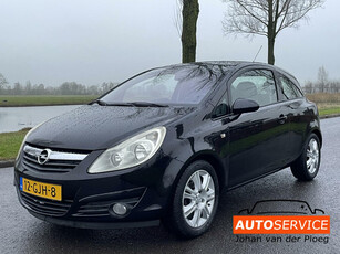 Opel Corsa 1.4-16V zwart Cosmo CRUISECONTROLE AIRCO