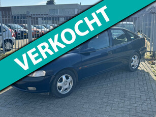 Opel Vectra 1.6i-16V Diamond NL AUTO NAP! Airco l Elek pakket l Trekhaak l LM velgen! INCLUSIEF NIEUWE APK! Recent beurt gehad