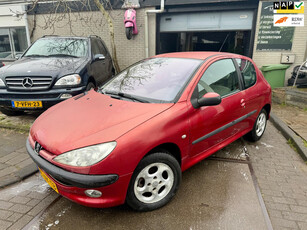 Peugeot 206 1.4-16V Gentry Apk|Airco|Elek.Ramen|2.Sleutels