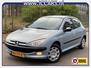 Peugeot 206 1.4-16V XT - 5 drs. airco 2004