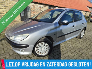 Peugeot 206 1.4 Gentry