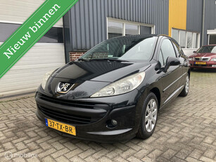 Peugeot 207 1.4-16V Color-line