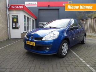 Renault Clio 1.2-16V Special Line