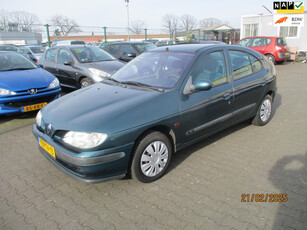 Renault Mégane Renault Mégane 1.6e RT 5drs-airco-ZEER WEINIG KM