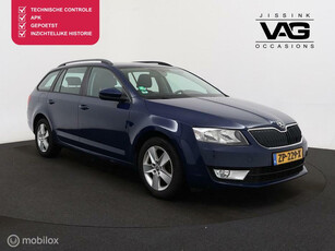 Skoda Octavia Combi 1.6 TDI Trekhaak CarPlay PDC Stoelverwarming