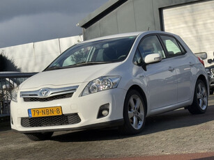 Toyota Auris 1.8 Full Hybrid Dynamic