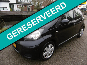 Toyota Aygo 1.0-12v 5-deurs Airco Navi Zuinig A-Label 2e eigenaar