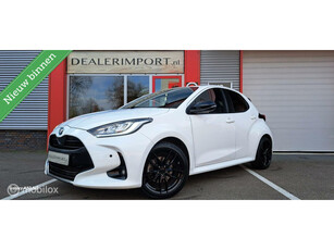 Toyota Yaris 1.5 Hybrid Style Black&White Edition / Sportstoelen /FULL LED/ 100% dealeronderhouden