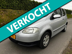 Volkswagen Fox 1.2 Trendline, 135.422 km NAP, Stuurbekrachtiging, hoogte stoel, hoogte stuur, 2x airbag, Radio/cd, Alles in kleur