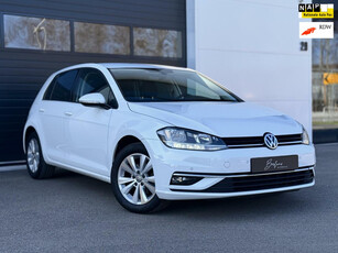 Volkswagen Golf 1.0 TSI Comfortline Business Carplay|Camera