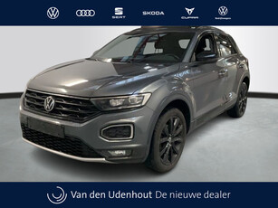 Volkswagen T-Roc 1.5 TSI 150pk Automaat BlackStyle / Panoramadak / Adaptive Cruise / Side Assist / Wordt Verwacht