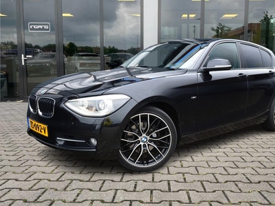 BMW 1-serie 118i Sport Line | Schuif/Kantel | 18 Inch | Xenon |