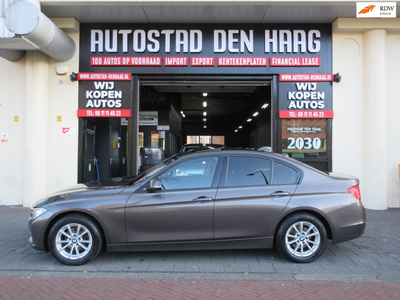 BMW 3-serie 320i xDrive Aut Leer Navi Schuifdak