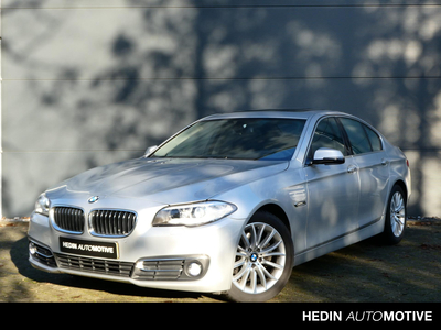 BMW 5-SERIE 520i Luxury Edition Navi met HDD / Schuifkanteldak / Elektrische achterklep