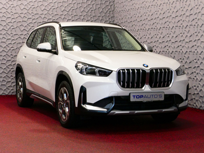 BMW X1 18i SDRIVE LEER CAMERA NAVI ELEK.KLEP LED ADAP.CRUISE STOELVERW. LED AMBIANCE